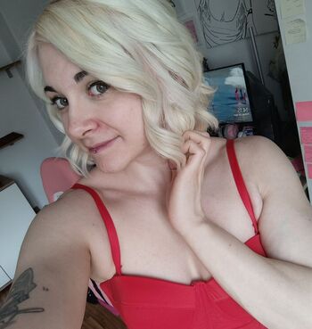 Full leaked Akikoyuzuki private onlyfans photo