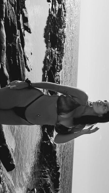Full leaked Albaagdiazz private onlyfans photo