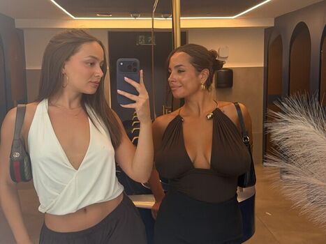 Full leaked Albaagdiazz private onlyfans photo