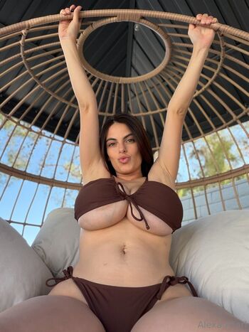 Full leaked Alexa pearl private onlyfans photo