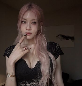 Full leaked Allissa shin private onlyfans photo
