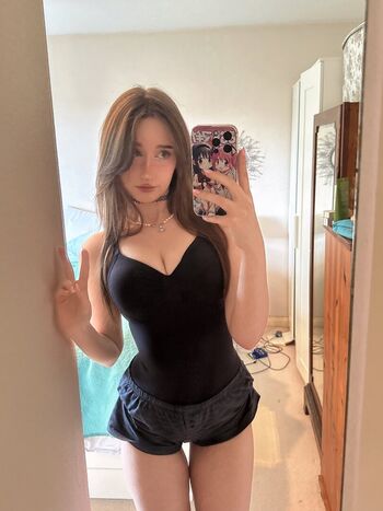 Full leaked Allykitti private onlyfans photo