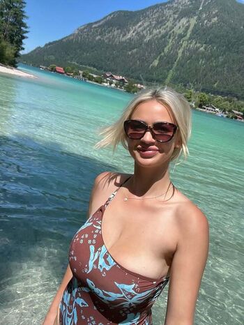 Full leaked Amelia janes private onlyfans photo