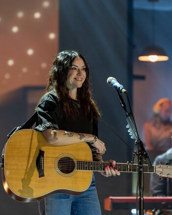 Full leaked Amy macdonald singer private onlyfans photo