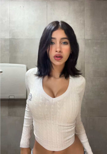 Full leaked Angelinadiiaz private onlyfans photo