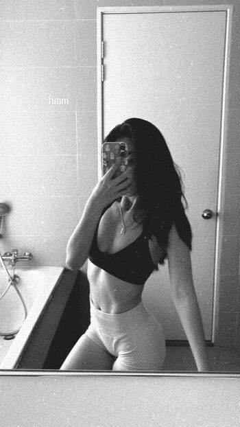 Full leaked Angellowee private onlyfans photo