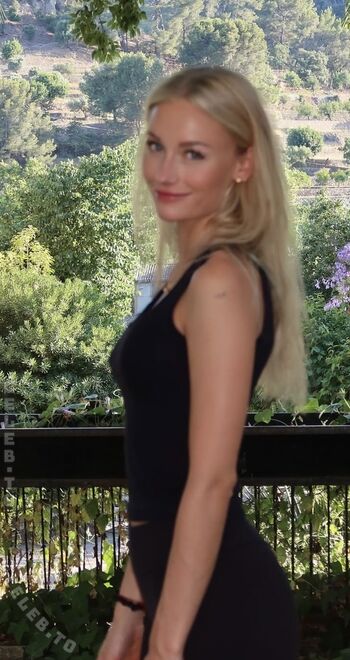 Full leaked Annaauroraegger page private onlyfans photo
