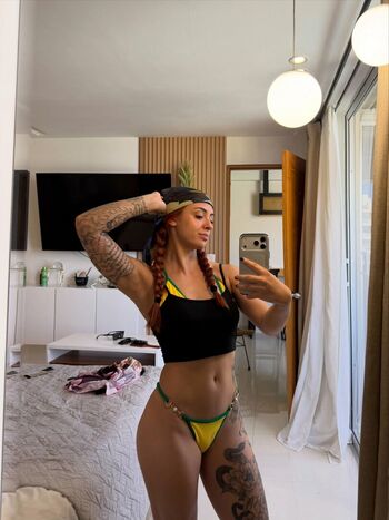 Full leaked Ari geli page private onlyfans photo