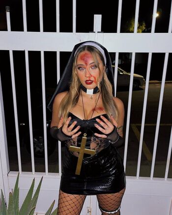 Full leaked Aricedress private onlyfans photo