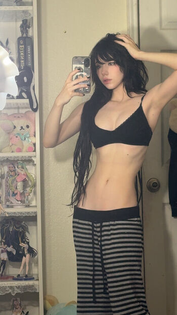 Full leaked Ashisbees private onlyfans photo