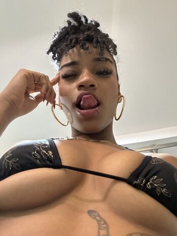 Full leaked Avamystiquex private onlyfans photo