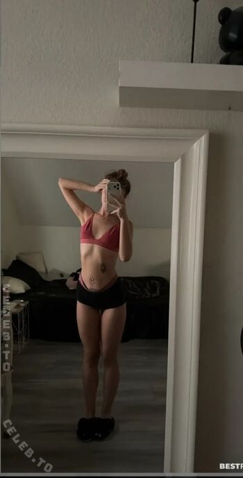 Full leaked Avapeach vip private onlyfans photo