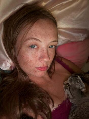Full leaked Avery shipp private onlyfans photo