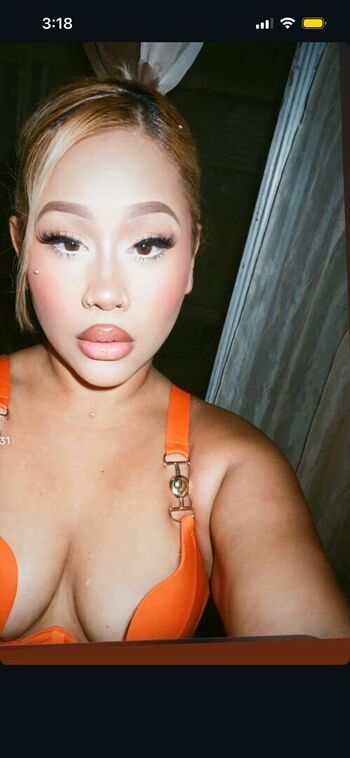 Full leaked Big mama private onlyfans photo