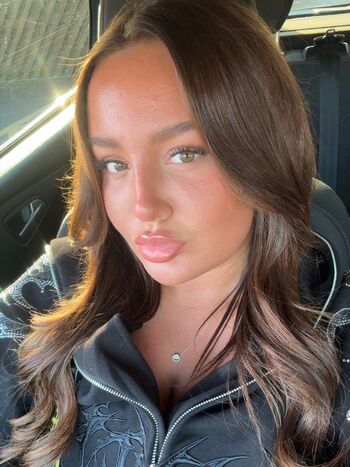 Full leaked British chavs private onlyfans photo