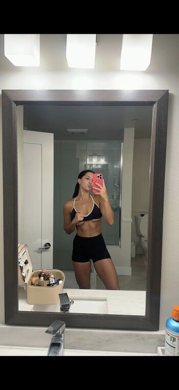 Full leaked Builtbybells private onlyfans photo