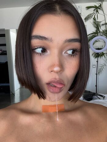 Full leaked Cassaraa private onlyfans photo