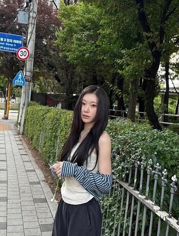 Full leaked Chaeryeong page private onlyfans photo