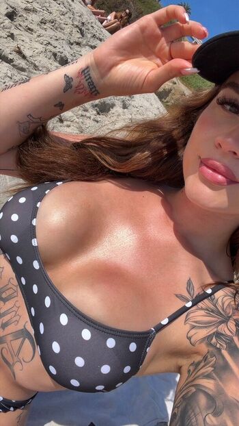 Full leaked Chalina i private onlyfans photo