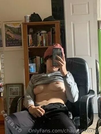 Full leaked Chapstickbxtch page private onlyfans photo
