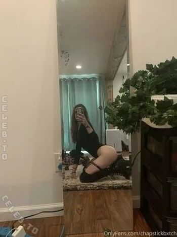 Full leaked Chapstickbxtch page private onlyfans photo