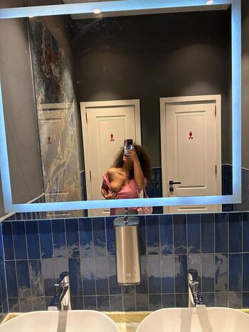 Full leaked Chelsea bakhshiyeva private onlyfans photo