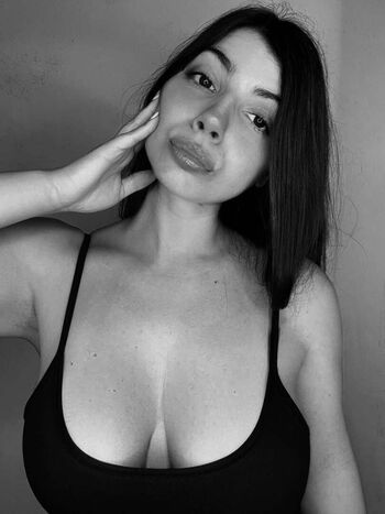 Full leaked Clearchiaraa private onlyfans photo