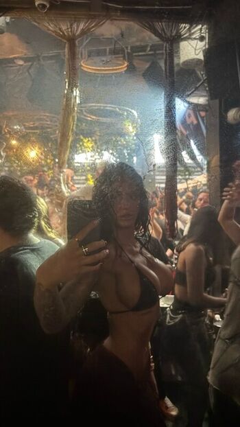 Full leaked Cllaroc private onlyfans photo