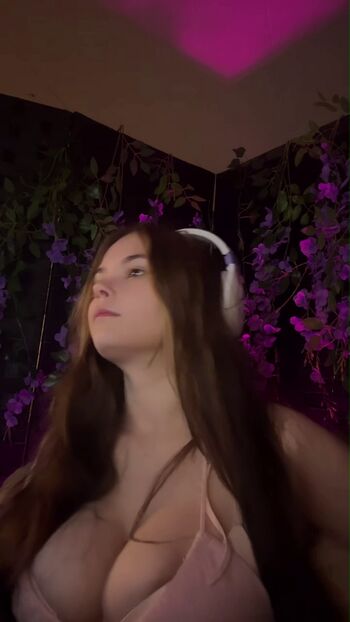 Full leaked Clumsyori private onlyfans photo