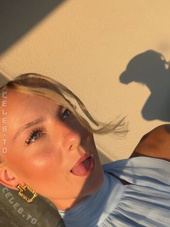 Full leaked Coliendk private onlyfans photo