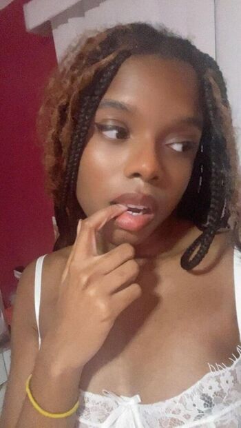 Full leaked Coraldom private onlyfans photo