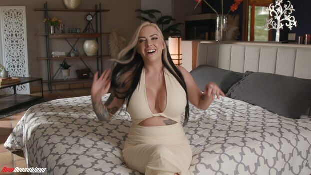 Full leaked Cubbi thompson page private onlyfans photo