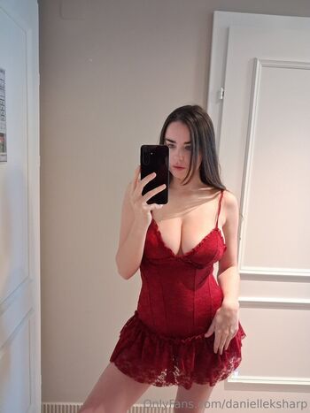 Full leaked Daniimee private onlyfans photo