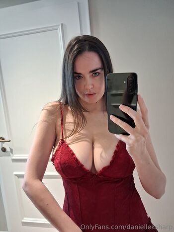 Full leaked Daniimee private onlyfans photo