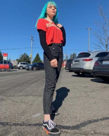 Full leaked Darynapopach private onlyfans photo
