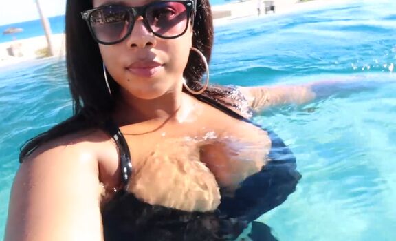 Dee Shanell