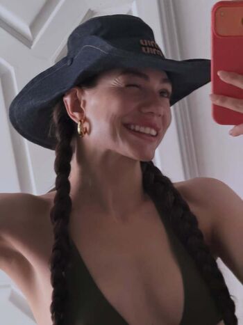 Full leaked Demet ozdemir private onlyfans photo