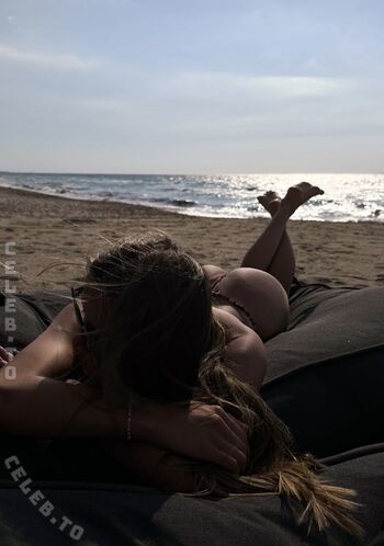 Full leaked Eileen isroe private onlyfans photo