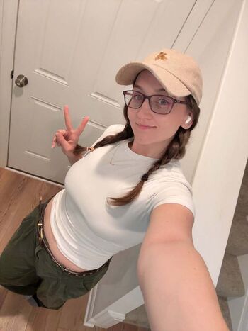 Full leaked Curvy goddesses/ private onlyfans photo