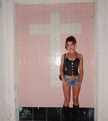 Full leaked Emily rae assistant private onlyfans photo