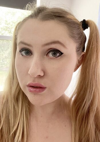 Full leaked Emma shay private onlyfans photo