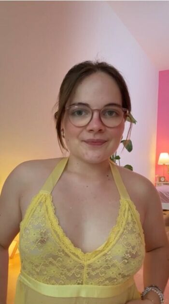 Full leaked Emmaclarkee private onlyfans photo