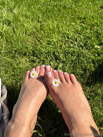 Full leaked Emmysfeetandsocks private onlyfans photo