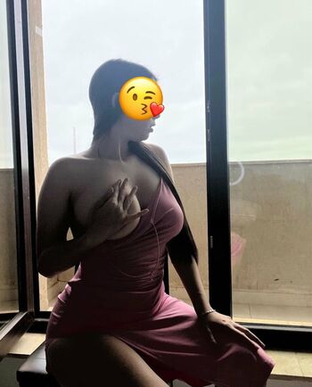 Full leaked Esracicekk private onlyfans photo
