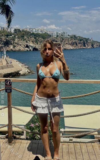 Full leaked Evaaklm private onlyfans photo