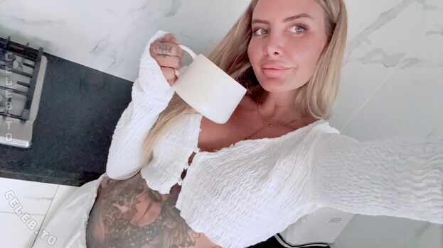 Full leaked Evelynuncovered private onlyfans photo