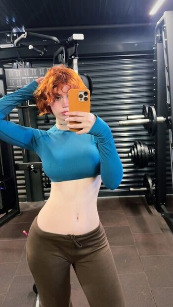 Full leaked Fraaoula private onlyfans photo