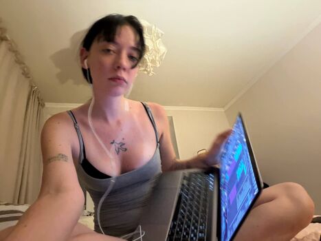 Full leaked Fraukrauze private onlyfans photo