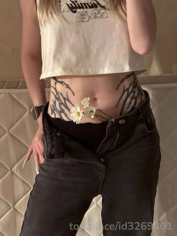Full leaked Freakfarm private onlyfans photo