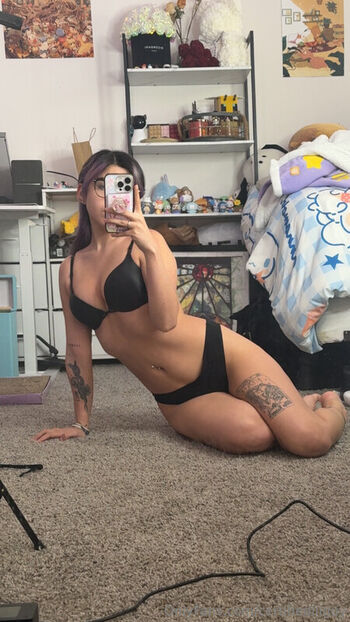 Full leaked Geminisavy private onlyfans photo